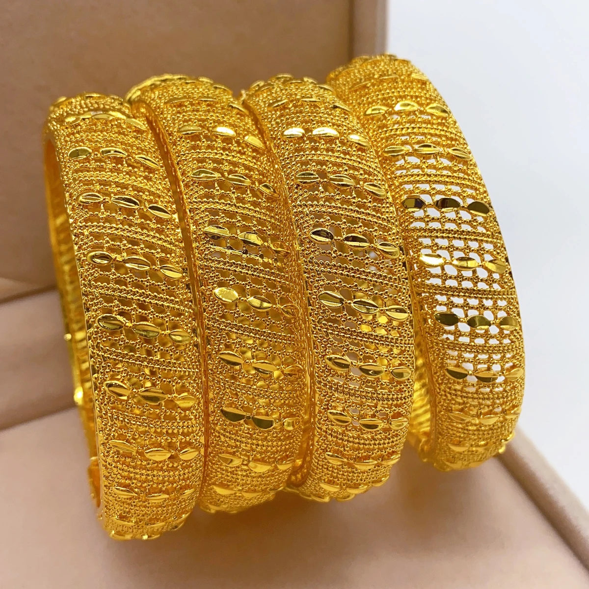 Luxury Dubai 24K Gold Plated Bangles For Women Indian African Charm Bracelets Wedding Ethiopian Arabic Hand Jewelry Party Gifts